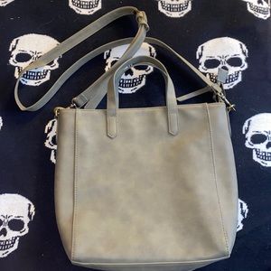 Universal Thread Purse 3/15$